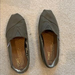 Toms khaki green espadrille